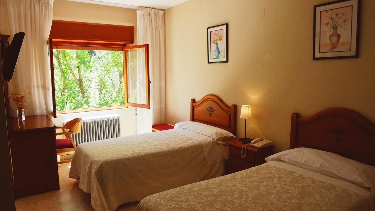 Hotel Balneario De Tus Yeste Esterno foto